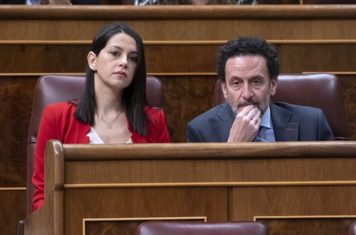El Gobierno rinde cuentas en el pleno del Congreso por el espionaje a independentistas Congreso de los Diputados