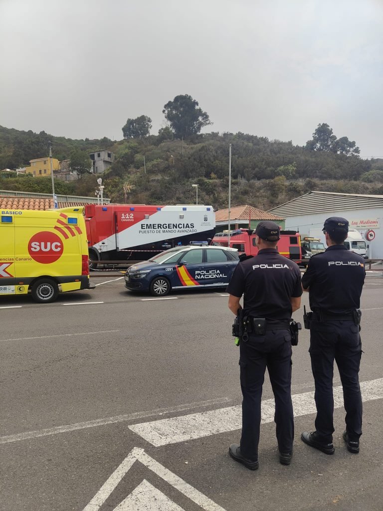 Foto agentes de Policía Nacional