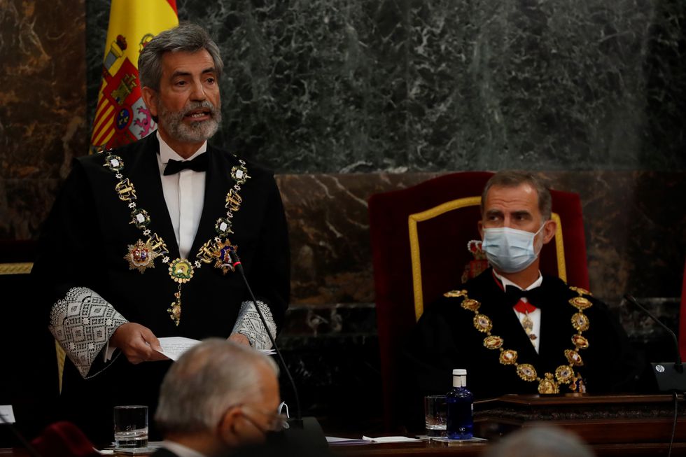 El presidente del CGPJ, Carlos Lesmes, en presencia del rey Felipe VI, en el acto de inauguración del año judicial en Madrid en 2020 | Fuente: J.J. Guillén (EFE)