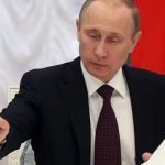 Putin firma la anexión