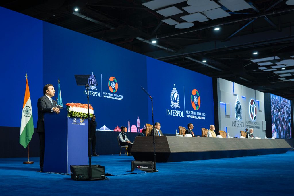 El Presidente de la Interpol en la 90 Asamblea Generalen Nueva Delhi