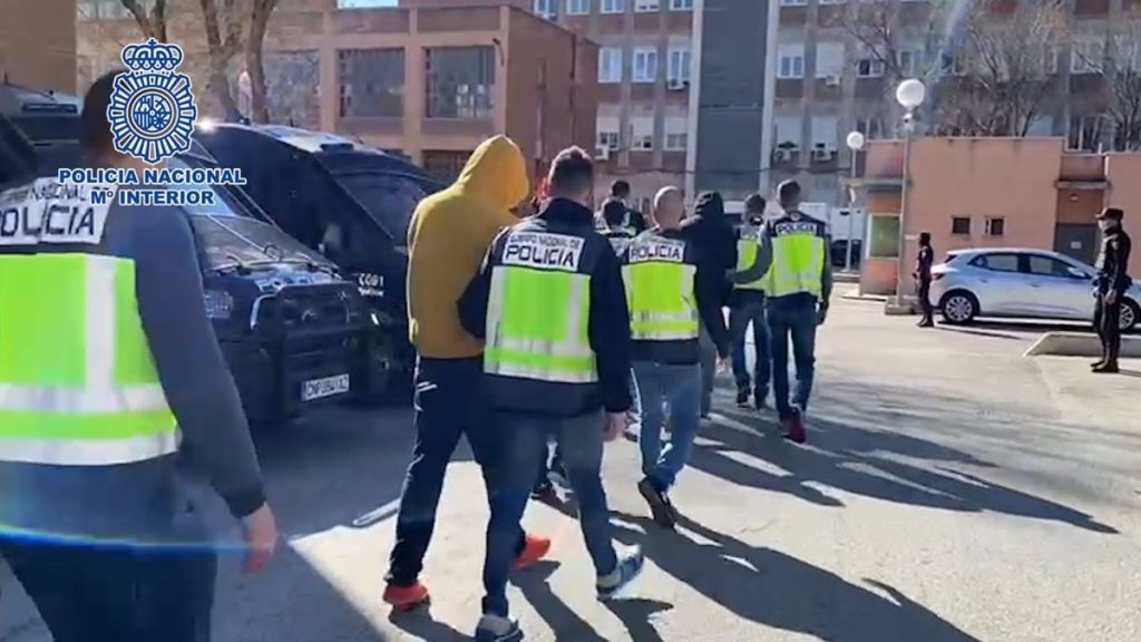 Detenidos miembros de los Trinitarios| Fuente bandas. | E.P.