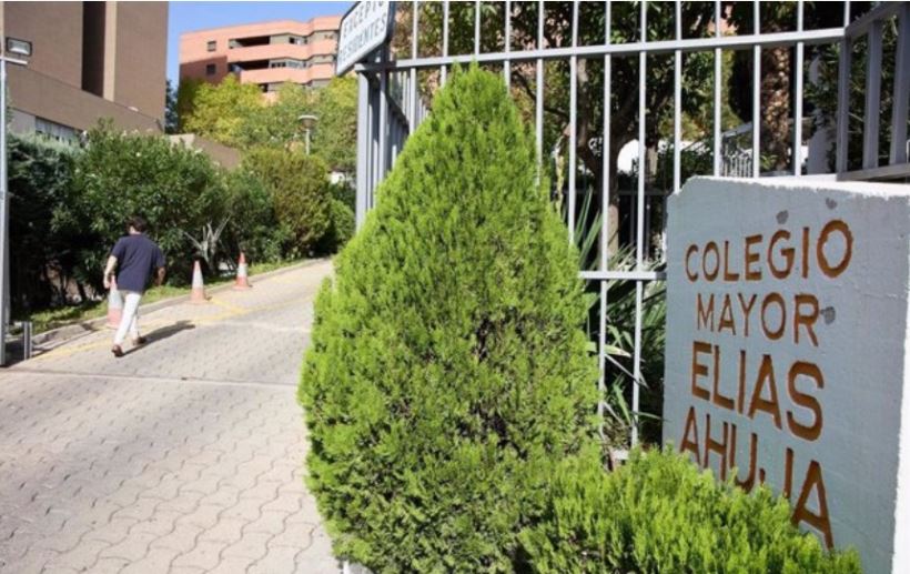 Colegio Mayor Elías Ahúja