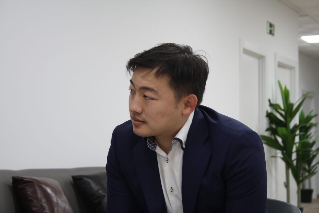 Hua Jie Wu, directivo de la marca MG Motor., durante la entrevista el pasado jueves en Fuenlabrada | Fuente: FI