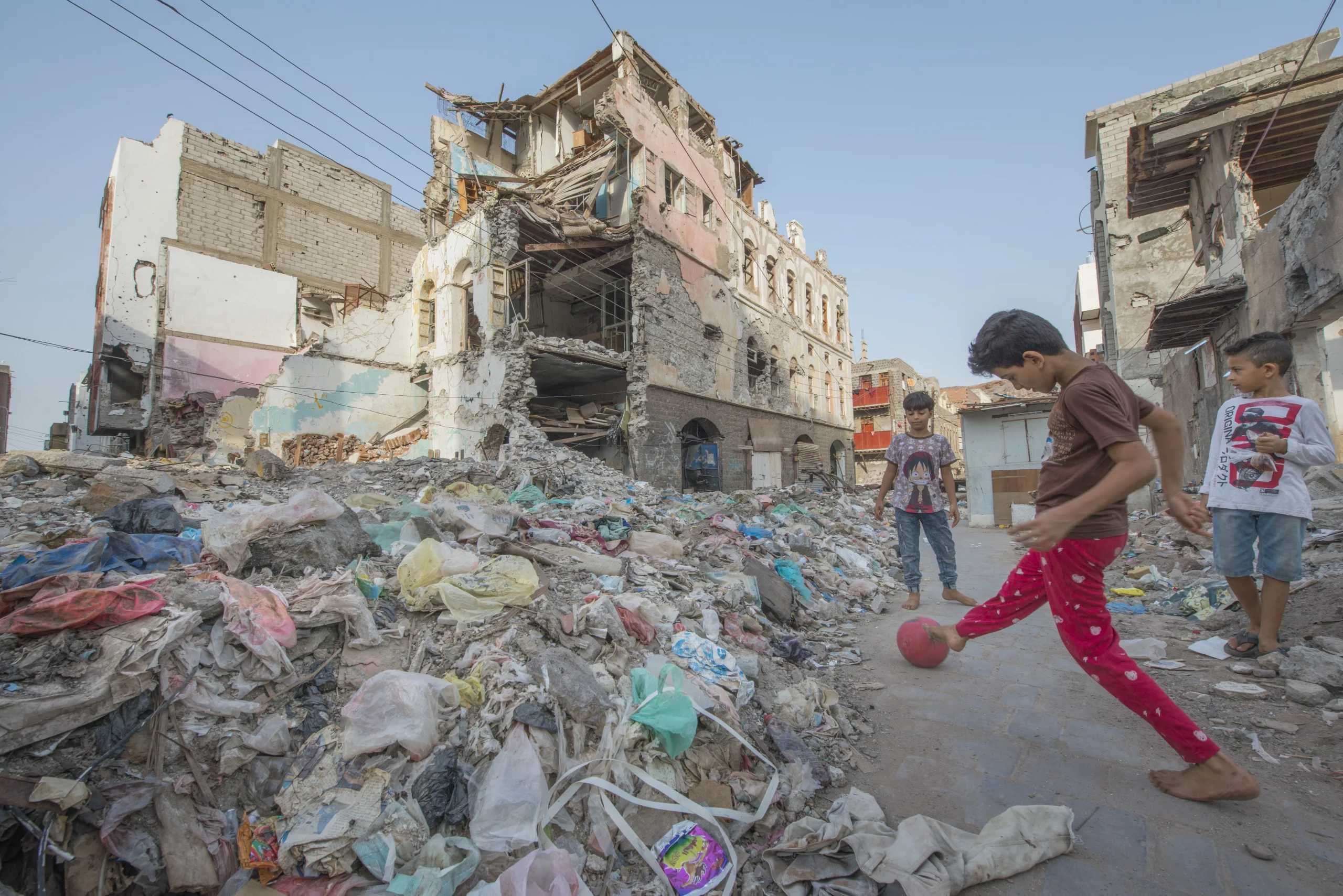 niños jugando en Yemen