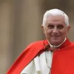 Tras la esquina del tiempo luce la eternidad (Benedicto XVI)