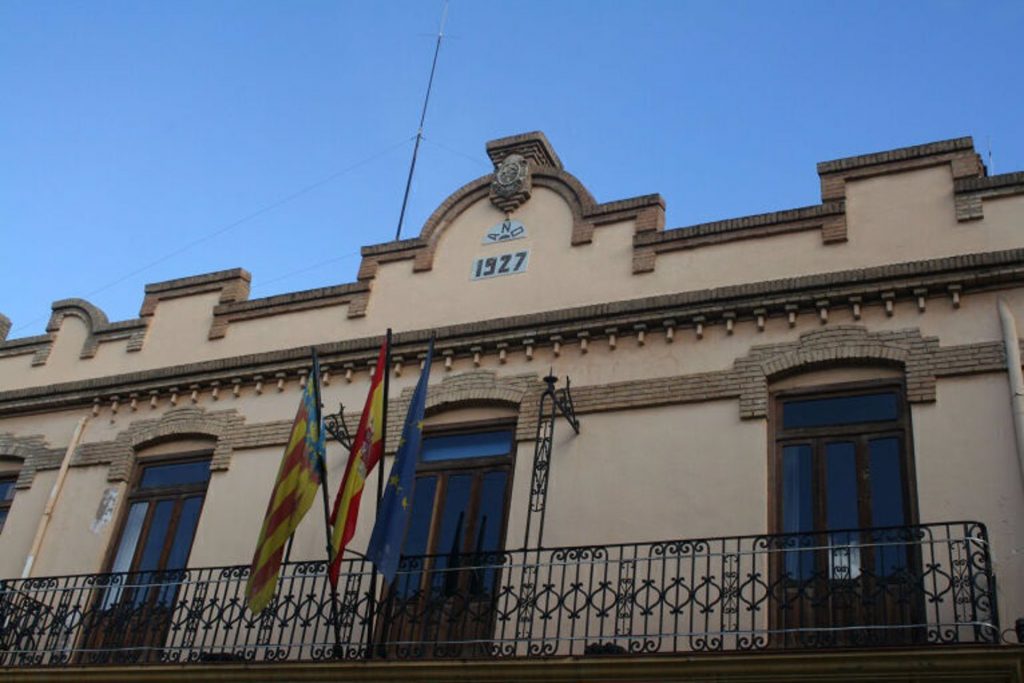 Fachada del Ayuntamiento de Almassera