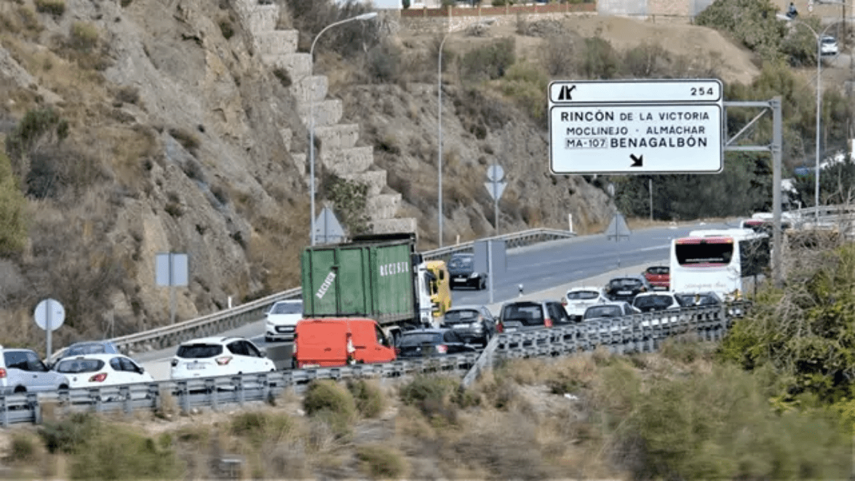 Archivo - Autovía A-7 en la provincia de Málaga.