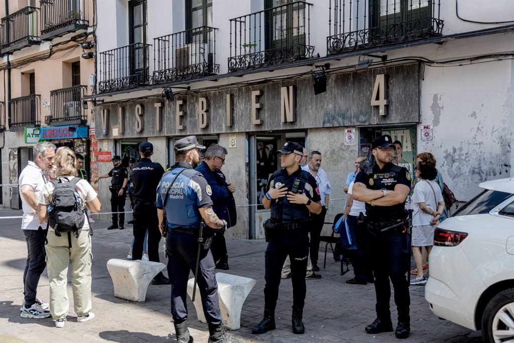 Mujer apuñalada en el interior de su negocio.