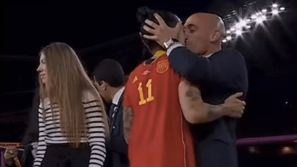 El Beso De Rubiales A Jenni Hermoso Celebrado En El Mundial