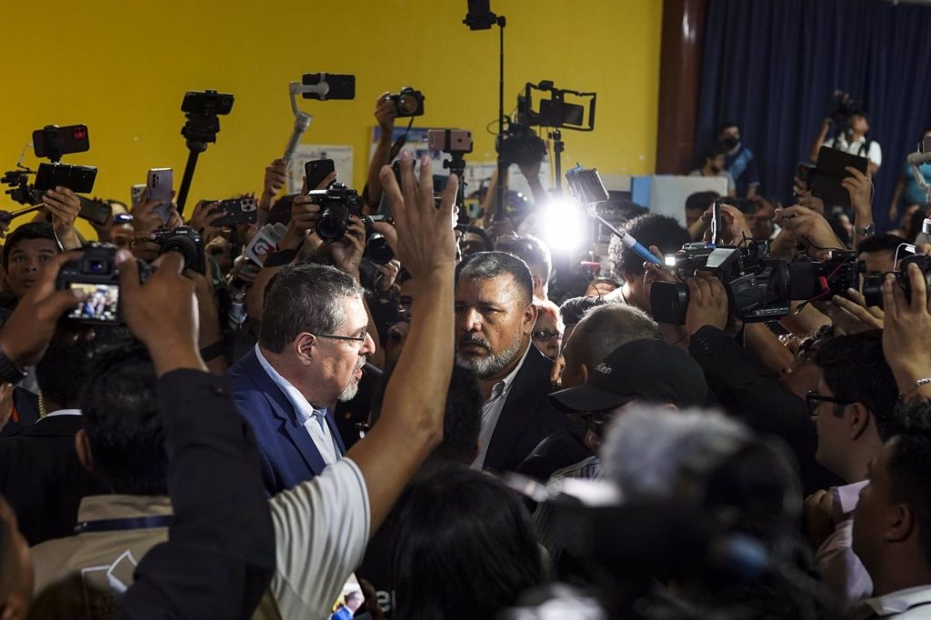 El candidato izquierdista guatemalteco Bernardo Arévalo, del Movimiento Semilla. / E.P