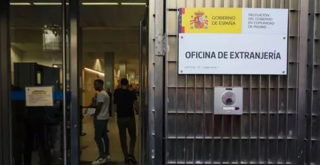 La Extranjería en España en el punto de mira de las autoridades. Un total de 17 detenidos por favorecer la inmigración irregular y defraudar a la Seguridad Social, entre ellas 10 ciudadanos extranjeros que obtuvieron un trabajo con identidades usurpadas.