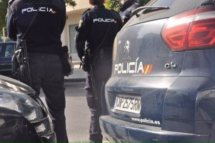 La Policía Nacional ha detenido en Córdoba a un varón al que se le atribuye la presunta autoría de un delito de robo con violencia e intimidación