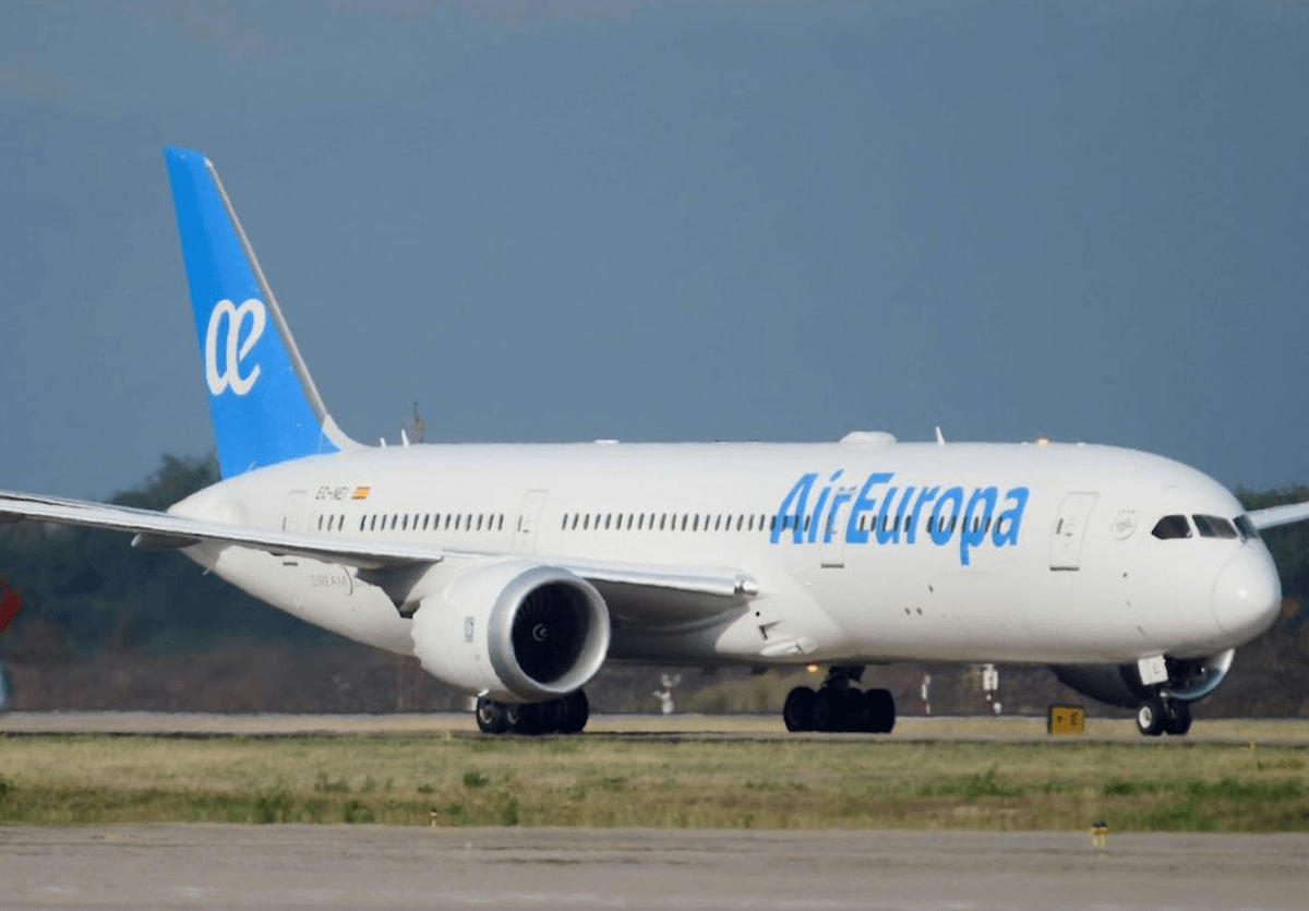 Air Europa sufre un ciberataque y pide a los clientes afectados que cancelen sus tarjetas de crédito