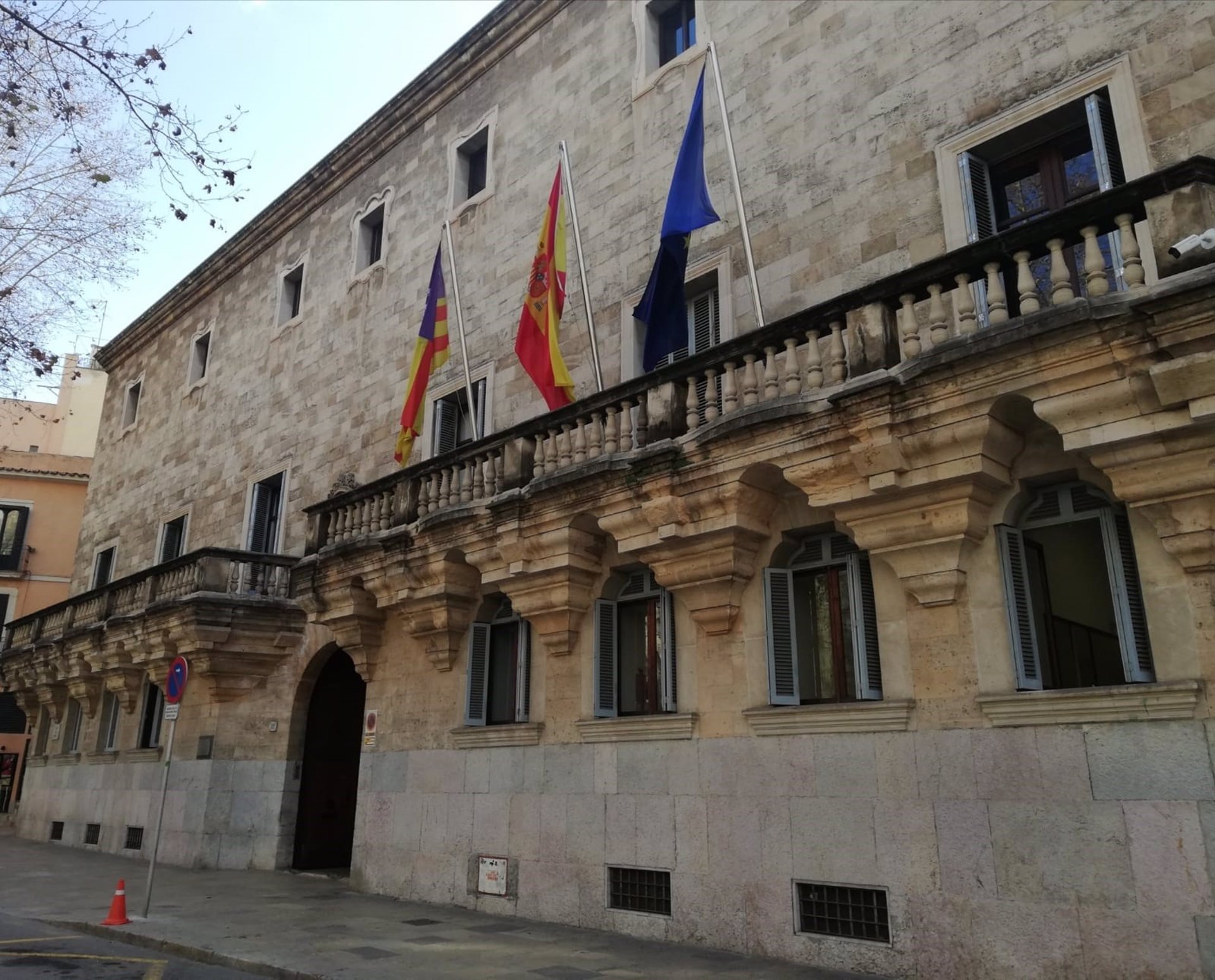 El juicio al anciano que mató a un ladrón que asaltó su casa en Porreres, Palma, se repetirá tras declararse nulo el veredicto.