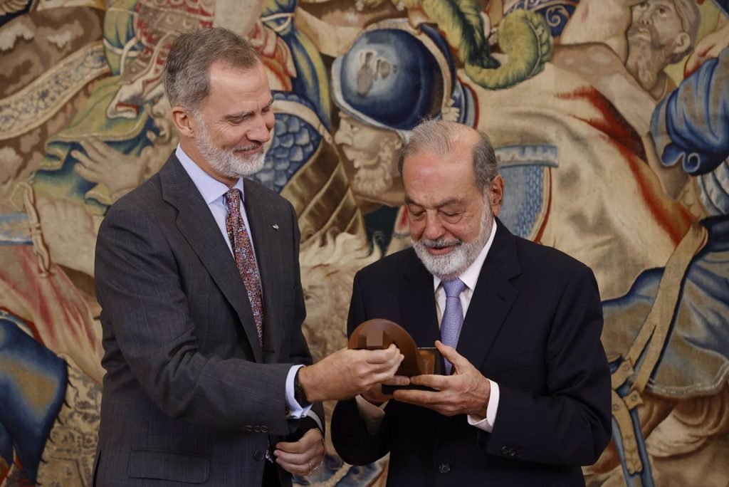 El presidente del Grupo Carso, Carlos Slim, ha recibido este miércoles el Premio Enrique V. Iglesias al desarrollo del Espacio Empresarial Iberoamericano.