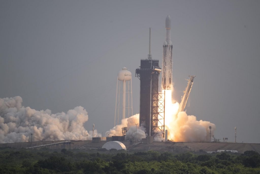 La NASA envía una sonda espacial para estudiar el asteroide metálico Psyche