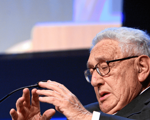 Henry Kissinger, el Marco Polo del siglo pasado que descubrió a Deng Xiaoping -cuando aún mandaba Mao, ha fallecido.