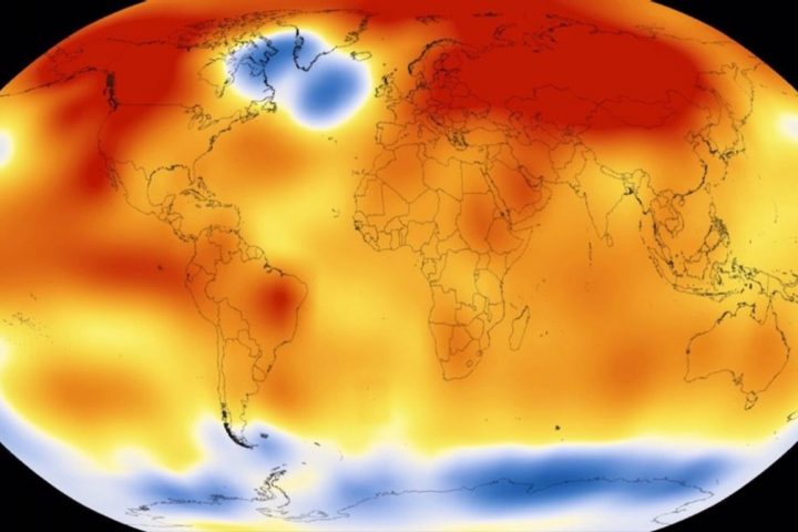 la temperatura de la superficie global ha ido en aumento, excepto en una franja de la región en el Atlántico Norte subpolar que se está enfriando en general, conocida como "agujero de calentamiento". - NASA