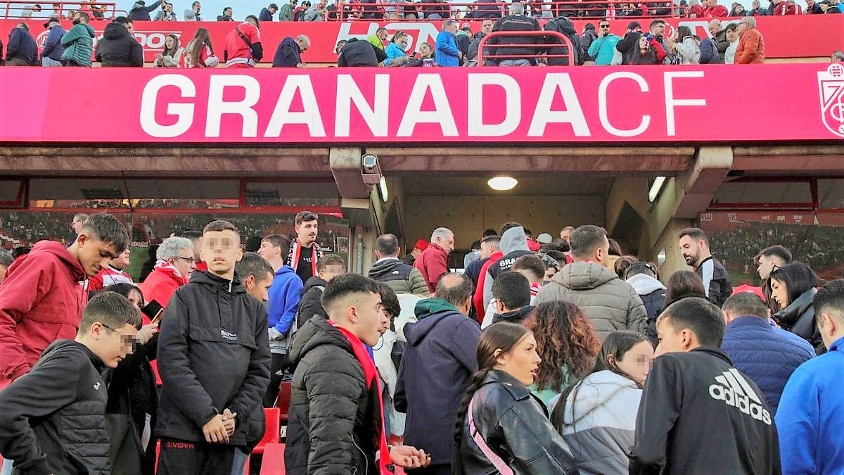 Tragedia en el estadio del Granada por la muerte de un aficionado