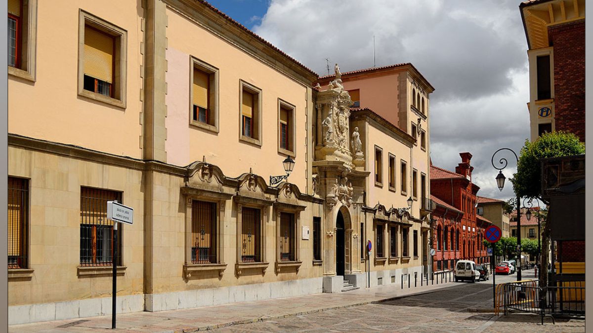 El exconcejal arrojó a su pareja por la ventana