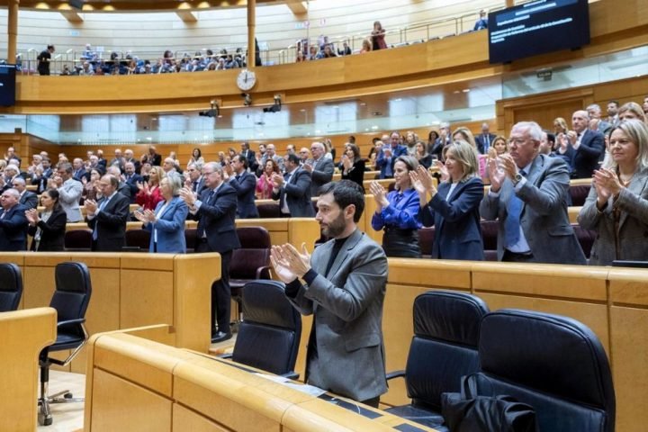 La Constitución cambia disminuido por "persona con discapacidad"