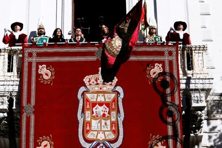 El Día de la Toma congrega a miles de personas en las calles