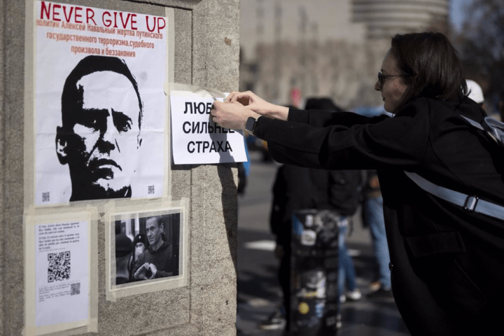 Homenaje a Alexei Navalni en Barcelona - Lorena Sopêna - Europa Press