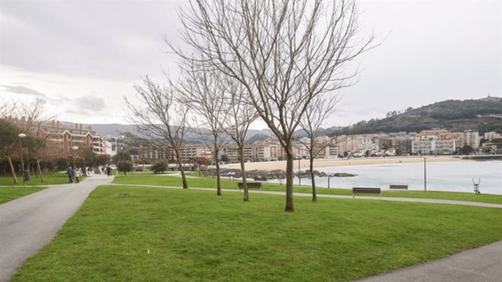 Castro Urdiales parque cántabro.