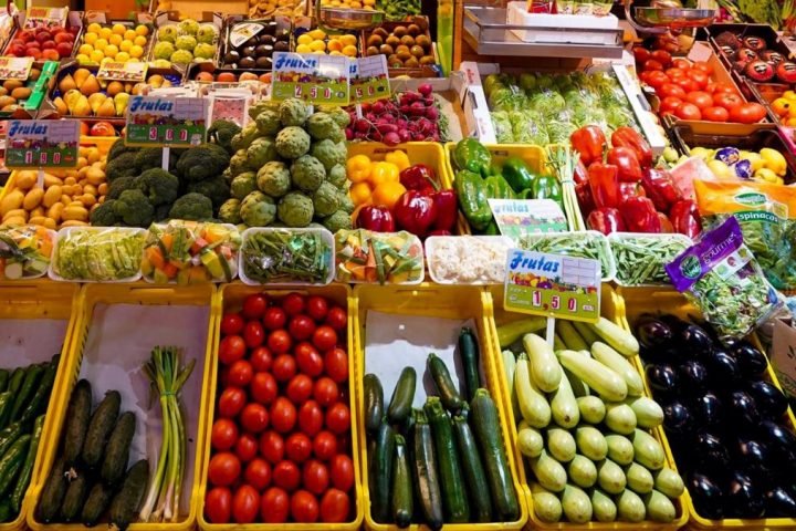 Alimentación sana y gimnasio no están al alcance de la mayoría