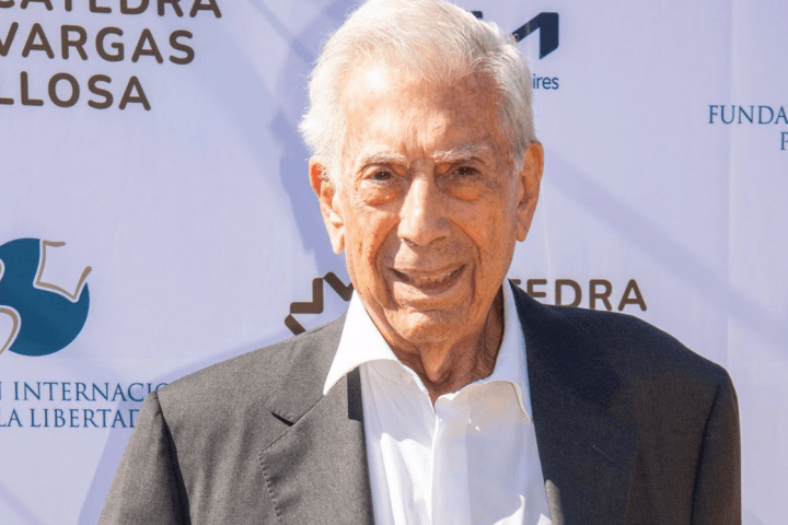 Mario Vargas Llosa