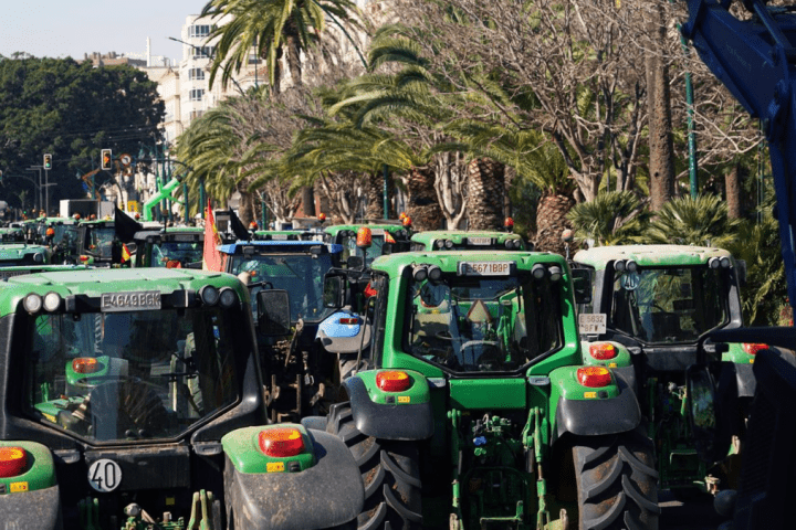 Concentración de agricultores en Málaga - Álex Zea - Europa Press