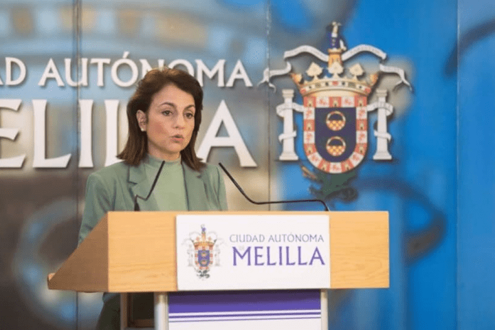 La consejera de Hacienda Empleo y Comercio Dunia Almansouri elegida candidata a la Presidencia de Melilla por CPM