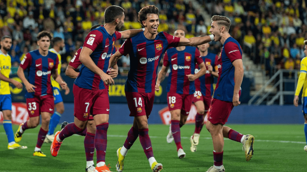 Los jugadores del Barça celebran el gol de Joao Félix en el Cádiz CF - FC Barcelona - Joaquin Corchero