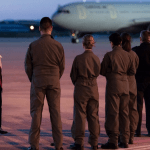 La ministra de Defensa, Margarita Robles, recibe a los miembros de la UMAER que han intervenido en la evacuación del ciudadano español Alex García desde Bangkok