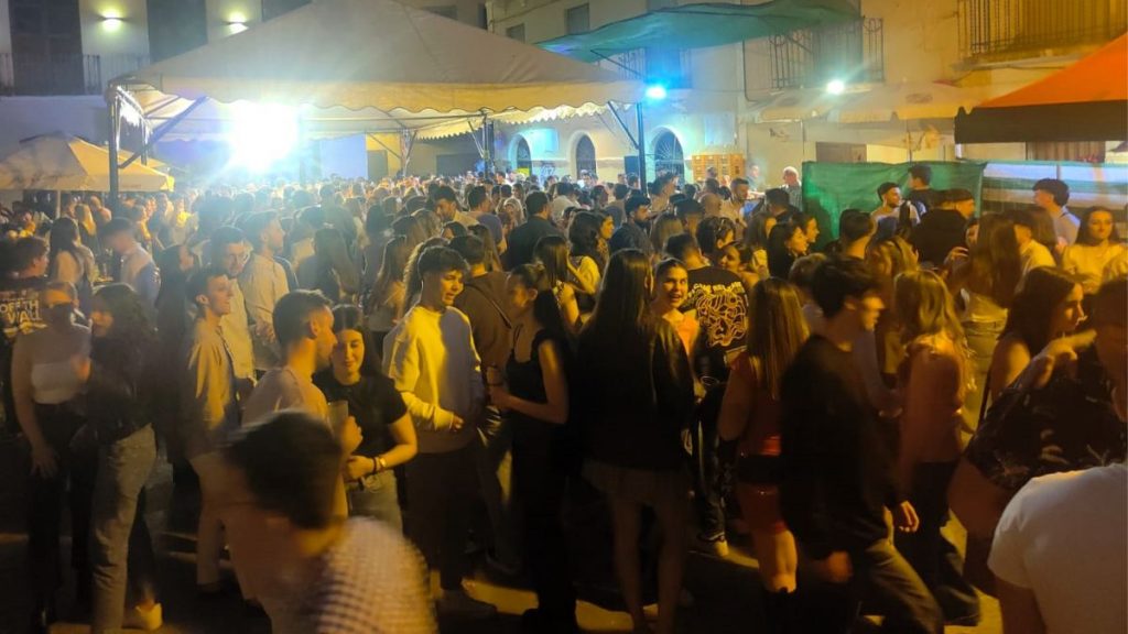 La Fiesta de la Cruz invade Guadix