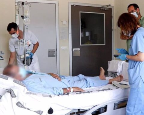 Transplantando médula osea | Fuente: EP