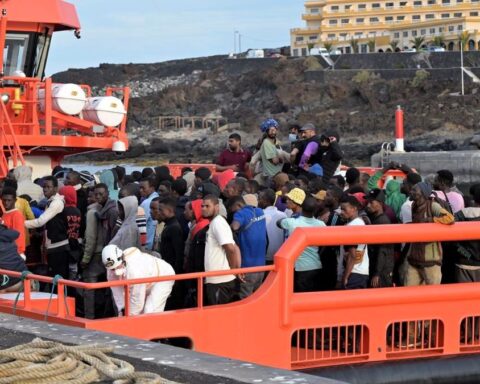 Más de 4.000 migrantes entran de forma irregular a España
