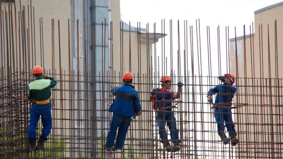 Obreros de la construcción | Fuente: gobierno de España