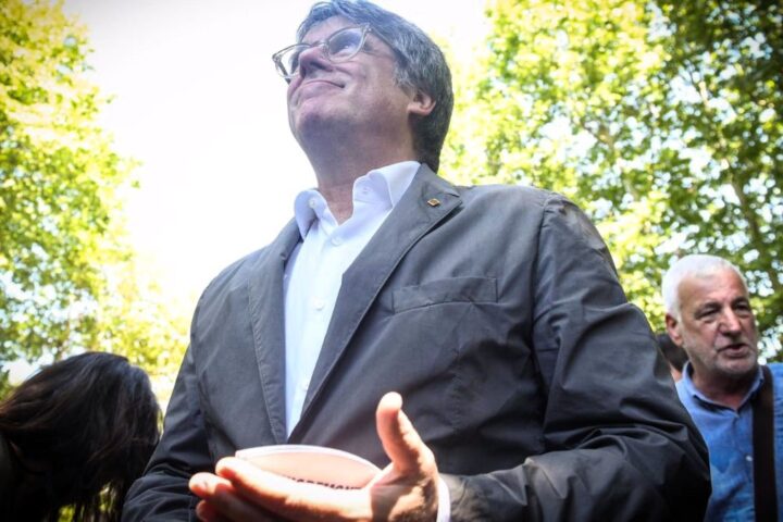 El circo de Puigdemont, bochorno y vergüenza