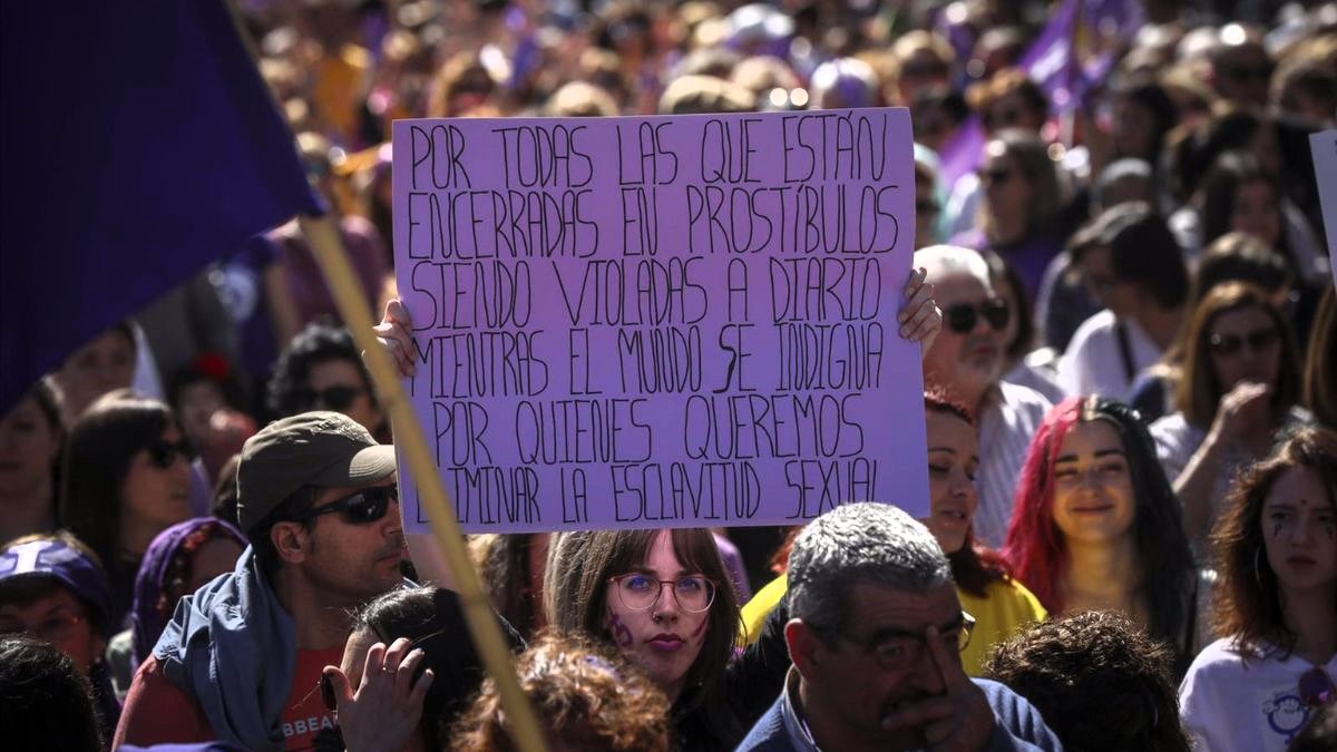 Casi 115.000 mujeres esclavas de la prostitución en España