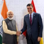 Sánchez viaja con su mujer a India para crear lazos comerciales