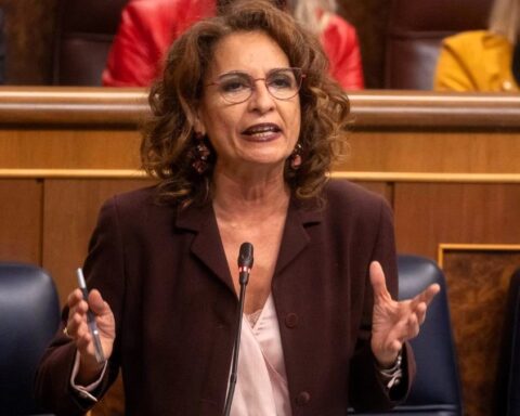 El Gobierno quiere subir los impuestos al diésel