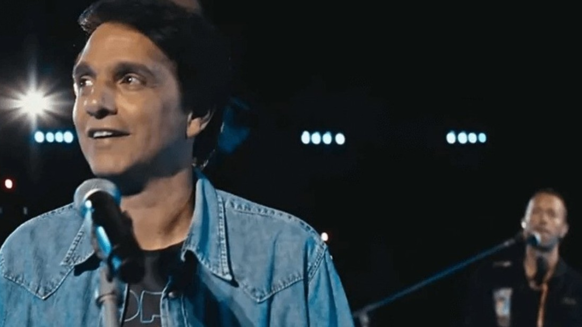 Ralph Macchio en el video de "Karate kid" de Coldplay