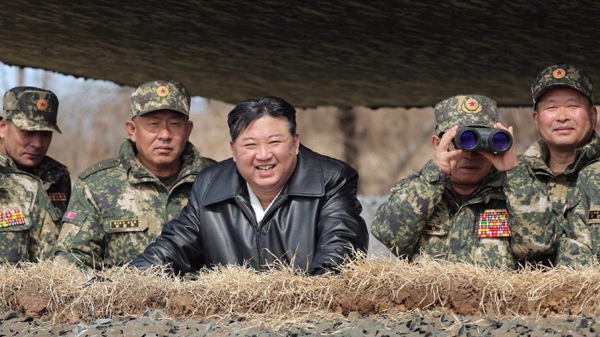 El sonriente líder de Corea del Norte, Kim Jong Un