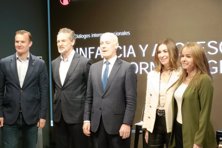 Presentación del informe 'Infancia y adolescentes y pantallas en entornos digitales | Europa Press