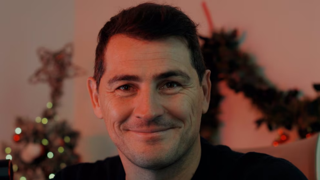 Iker Casillas, en un frame del vídeo de Navidad para su Fundación