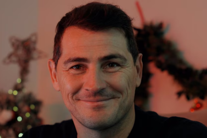 Iker Casillas, en un frame del vídeo de Navidad para su Fundación