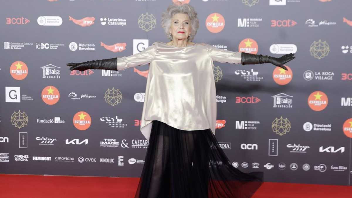 Marisa Paredes posa durante el photocall de los XVI Premis Gaudí de cine pérdidas cultura