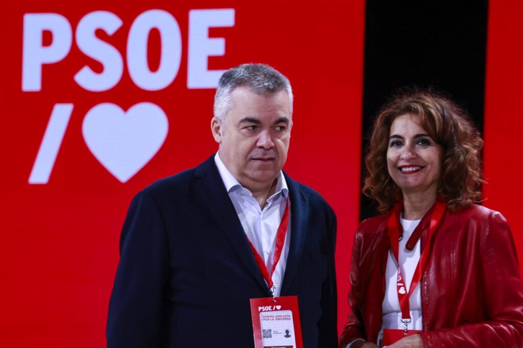 Pedro Sánchez se protege con Cerdán y Montero en el PSOE